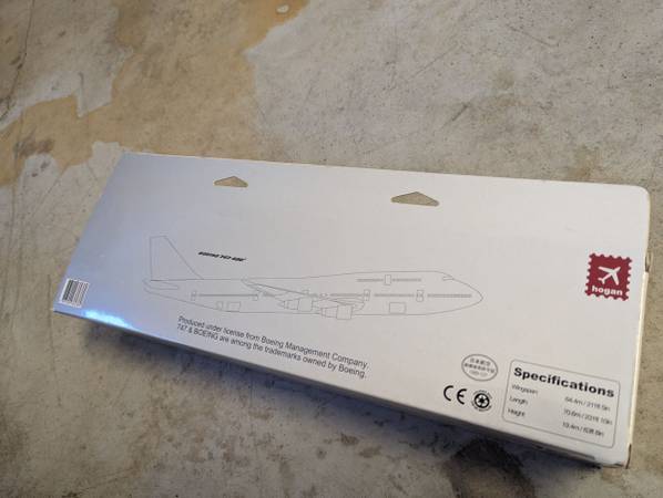 RARE. Brand new. Hogan Jal B747-400 W / Gear 1 / 200