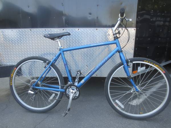 Specialized Hardrock Mountain Bike 1