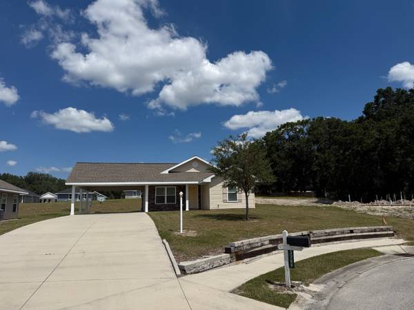 $1500.00 / 2br - 1422ft2 - Cozy 2BR/2BA with Carport in quiet community of Rolling Hills in Bell|63823034848385124