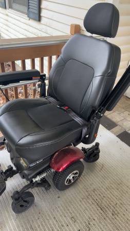 Merits Vision Sport Power Wheelchair 1