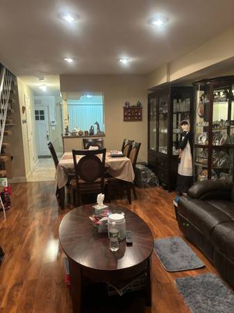 $2,950 / 2br - 1400ft2 - Charming 2 bedroom Home for rent with yard 1 block from the beach (Midland Beach)63912046664706121