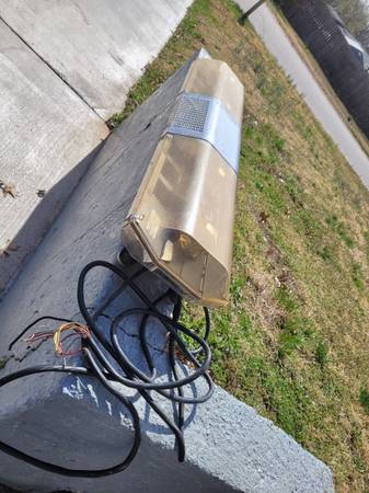 47" Code 3 MX-7000 Emergency Amber Roof-Mounted Lightbar - $400 (CLAZ. ORG more pics and contact)62918312252291121