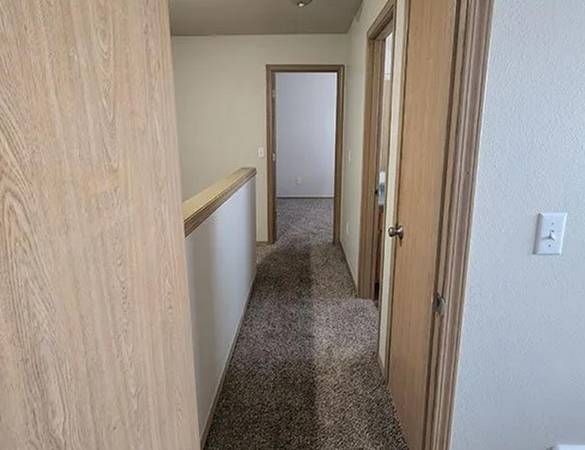 $1,500 / 2br - East Portland 2B- Washer/Dryer, By I205 & Light Rail, Family-Friendly (East Portland)63914738226178123