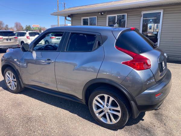 2011 NISSAN JUKE ** SL ** AWD ** LOWER MILES GREAT SHAPE ** - $7,950 (FARMINGTON)63499625335427122