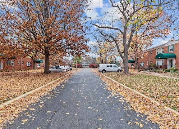 $900 / 1br - 540ft2 - Hardwood Floors, Central Air Conditioning, Gas Range (5927 Suson Pl, St. Louis, MO)63770209147139121