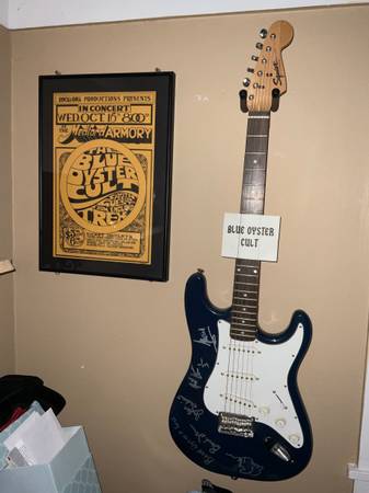***Christmas Present Alert*** Autographed Guitars and Concert Poster 1