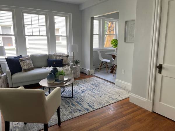$2,700 / 2br - ** NO fee ** Avail NOW ** Newly Renovated **63810013476993124