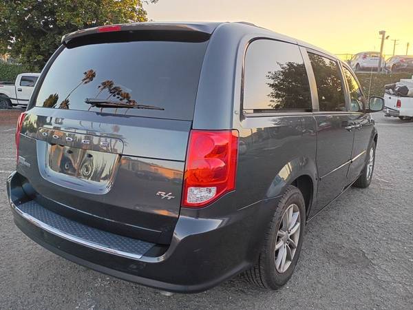 2014 DODGE GRAND CARAVAN R/T - $5,900 (FULLERTON)63618242589057123