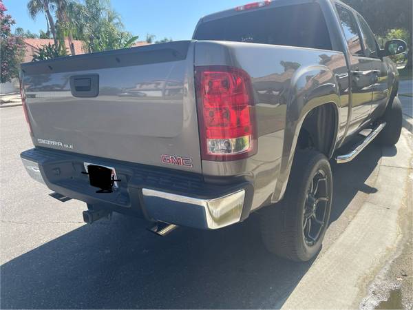 GMC Sierra 2013 - Clean Tittle - $16,000 (Bakersfield)63470220316033123