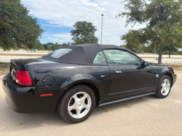 Ford Mustang 2004💥42.000 millas💥POCAS MILLAS Automático - $10.995 (San Antonio)63469733872771124