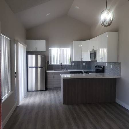 $800 / 1br - Comfortable 1BR/1Bath Apt (Manhattan, NY)64030485186819120