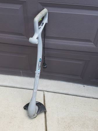 Earthwise Electric String Trimmer 1