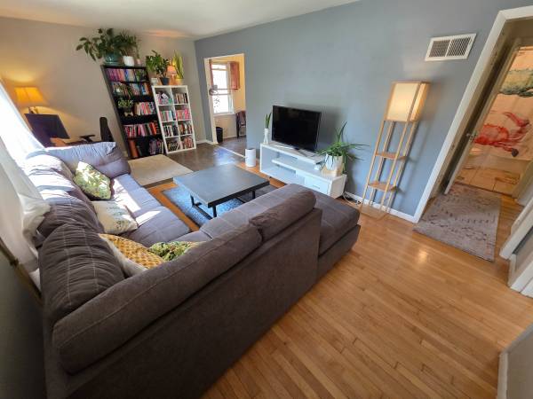 $1,290 / 2br - $1290 | 2BD 1BA| 1318 Hoover Ave | Available 11/03/2025! (Eau Claire)63845959385731120