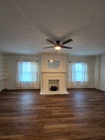 $1850.00 / 2br - 1106ft2 - Spacious & Bright 2-Bedroom Condo in Cleveland Heights Location Steps63860364238977121