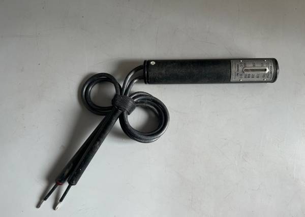 Knopp Voltage Tester  AC DC 110 - 600 Volts USA 1