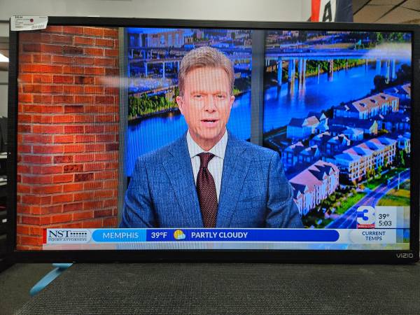 32" Vizio TV w/ remote   192693-1 1