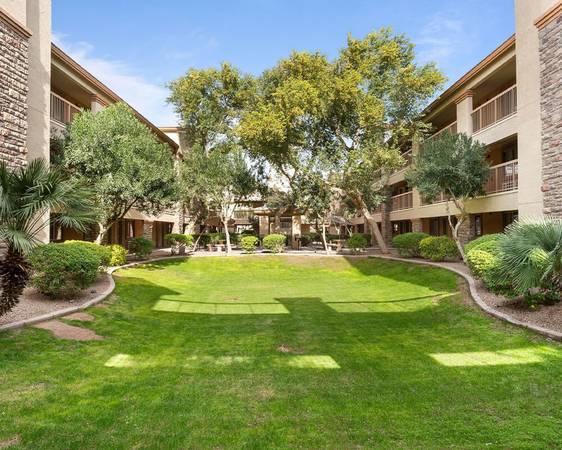 Wi-Fi Access, Flat Screen TVs, Fully Furnished 1