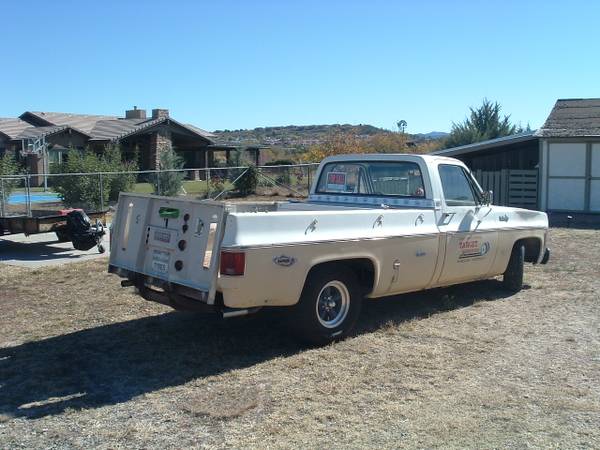 1974 Chevy C10 Longbed with liftgate. Many extras 1