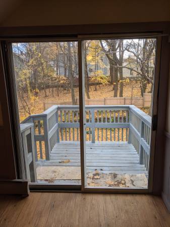 $1,100 / 1br - 624ft2 - Sweet 1BR in Downtown Neighborhood (Brattleboro)63313460872323122