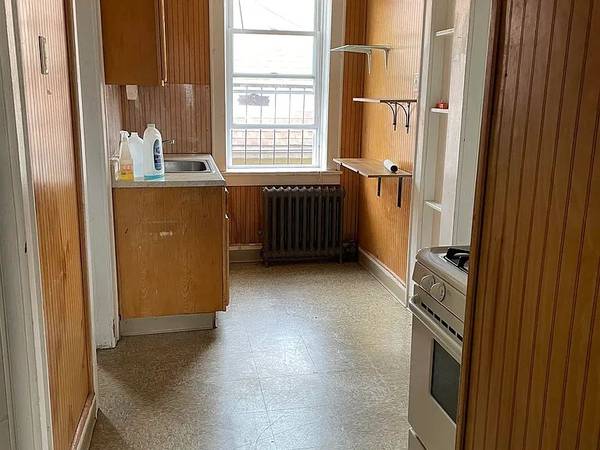 $1000 / 1br - Spacious 1 Bed 1 Bath apartment 1