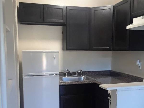 $800 / 275ft2 - Las Vegas NV, Pool, Studio 1ba (110 S. Bruce Street, Las Vegas, NV)63859500469251120