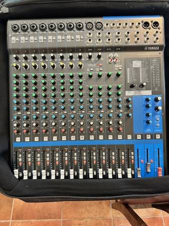 yamaha mg16xu Mixer 1