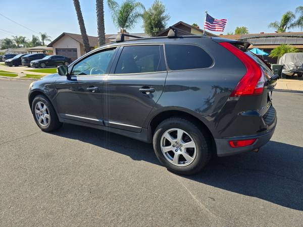 2010 Volvo in great condition, runs amazingly, gas saver" - $3,390 (Santee)63440406407169122