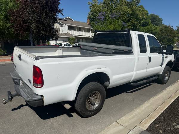 2001 Ford F250 7.3 4x4 *180 mil millas* - $12.900 (Concord)63470228385923122