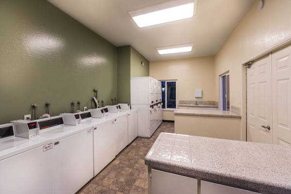 $2,810 / 1br - 717ft2 - 1 Bed - 1 Bath, 🎈Spacious Home! Come visit us today!🎈 (santa clara)63834323526147124