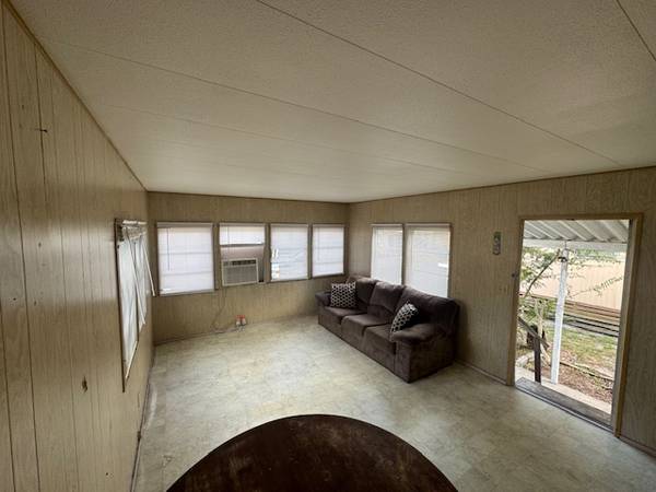 $900 / 1br - 650ft2 - Furnished Mobile Home at 14205 N Nebraska ave in Quiet 55+ Park (NW of University Mall Area)63976136910979121