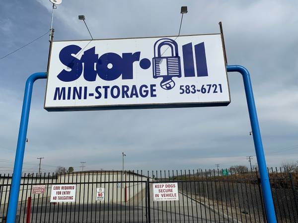 $195 / 300ft2 - 10x30 units $194.40 (Hanford)63777340089473120