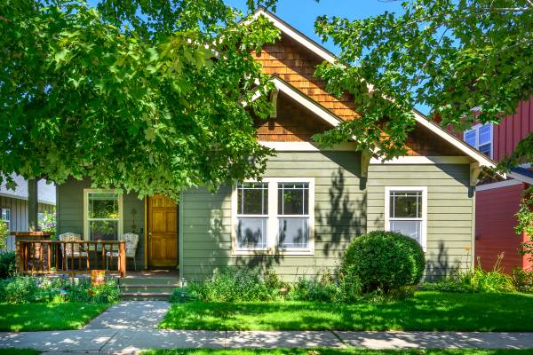 $529,000 / 3br - 1430ft2 - Adorable Single Level Craftsman (Bend)63839289259011120