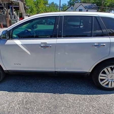In House Financing!! No Credit?? No Problem!! - $2,000 (Central Austin)63470065088259124