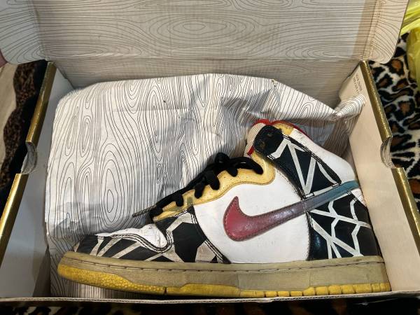 Vintage Nike dunks (Las Vegas)63860185836161120