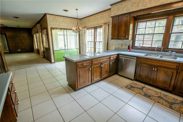 $254,999 / 5br - 3443ft2 - 343 Woodland Heights Dr, Columbus, MS 39705 (COLUMBUS)63612006983553122