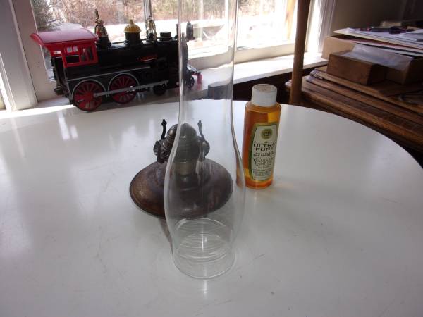 Hurricane Oil Lamp 1