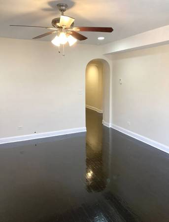 $1,400 / 2br - Re-listed 10/3/25 East Chatham 2 Bed 3 Flat Ready Now {Laundry+ Pkg} (Off 84th Maryland Ave)63959878064515122