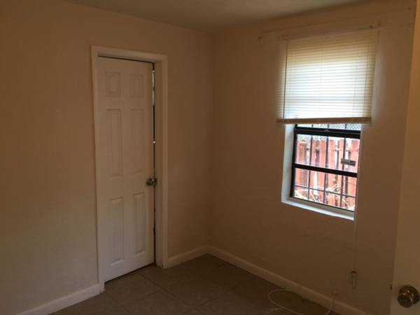 $1,755 / 2br - 900ft2 - **PROMO $750 FOR FIRST MONTH 2 BED 2 BATH-2233 CODY ST(Rear)** (HOLLYWOOD)63825137822721122