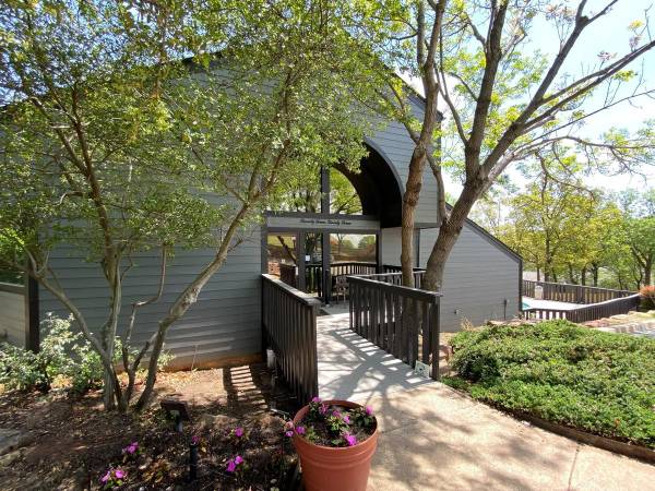 $1,280 / 2br - 1070ft2 - Naturally Forested Setting, Newly Renovated Interiors, Tour Today (Union Schools)63806171065601123