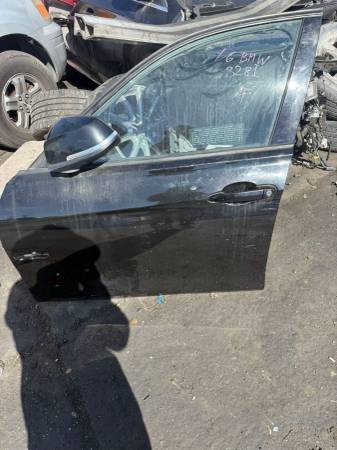 2016 BMW 328i Left Front Door black color $250 1