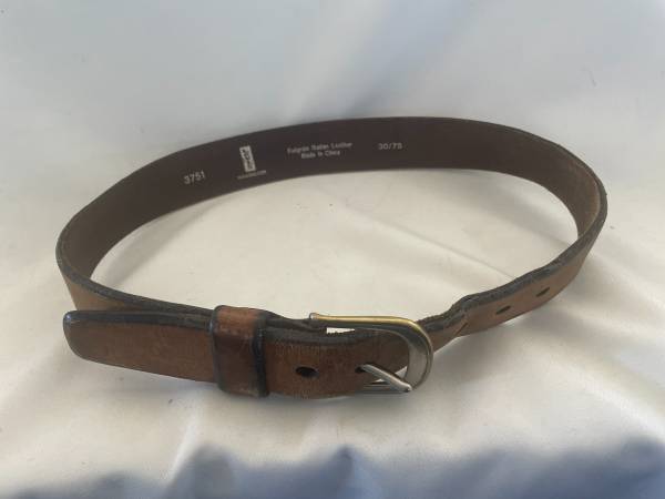 (3) Nice Men's Small Belts 1