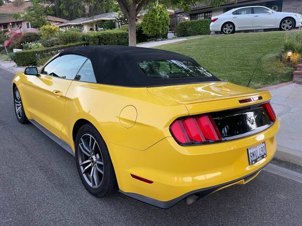 2016 Ford Mustang Ecoboost Premium - Clean Title - No Accident - $12,200 (South Pasadena)63470774696323123