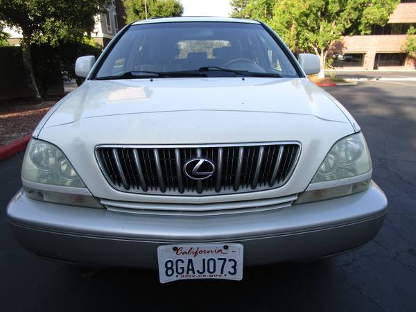 2003 Lexus RX300 con 134 mil millas, muy bien cuidado, informe Carfax limpio - $6.900 (Stevenson Ranch)63437400457089122