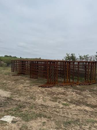 24ft Free Standing Panels 1