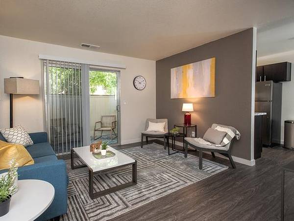 $1,950 / 2br - 810ft2 - Close to NorthBay Medical Center, Oversized Bathroom Vanities (fairfield / vacaville)63847331291521122