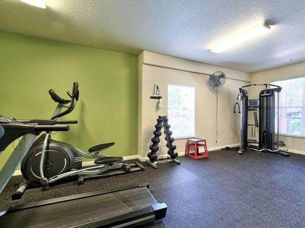$2,395 / 4br - 1896ft2 - Gas Range, A short drive to Crown Park and Lacamas Park63672530032643121
