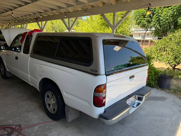 Toyota Tacoma 2004 - $7,900 (Pacoima)63441207622657123
