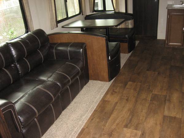 2018 Heritage Glen w/Slide, 30FT...Going Out of Business Sale! - $12,950 (Portland)63440601452291124