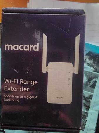 Macaroni Wi-Fi Extender 1