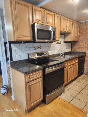 $1,200 / 3br - Room for Rent | 230 Western Avenue Unit 3 | Available Now (Cambridge)63828337192707120